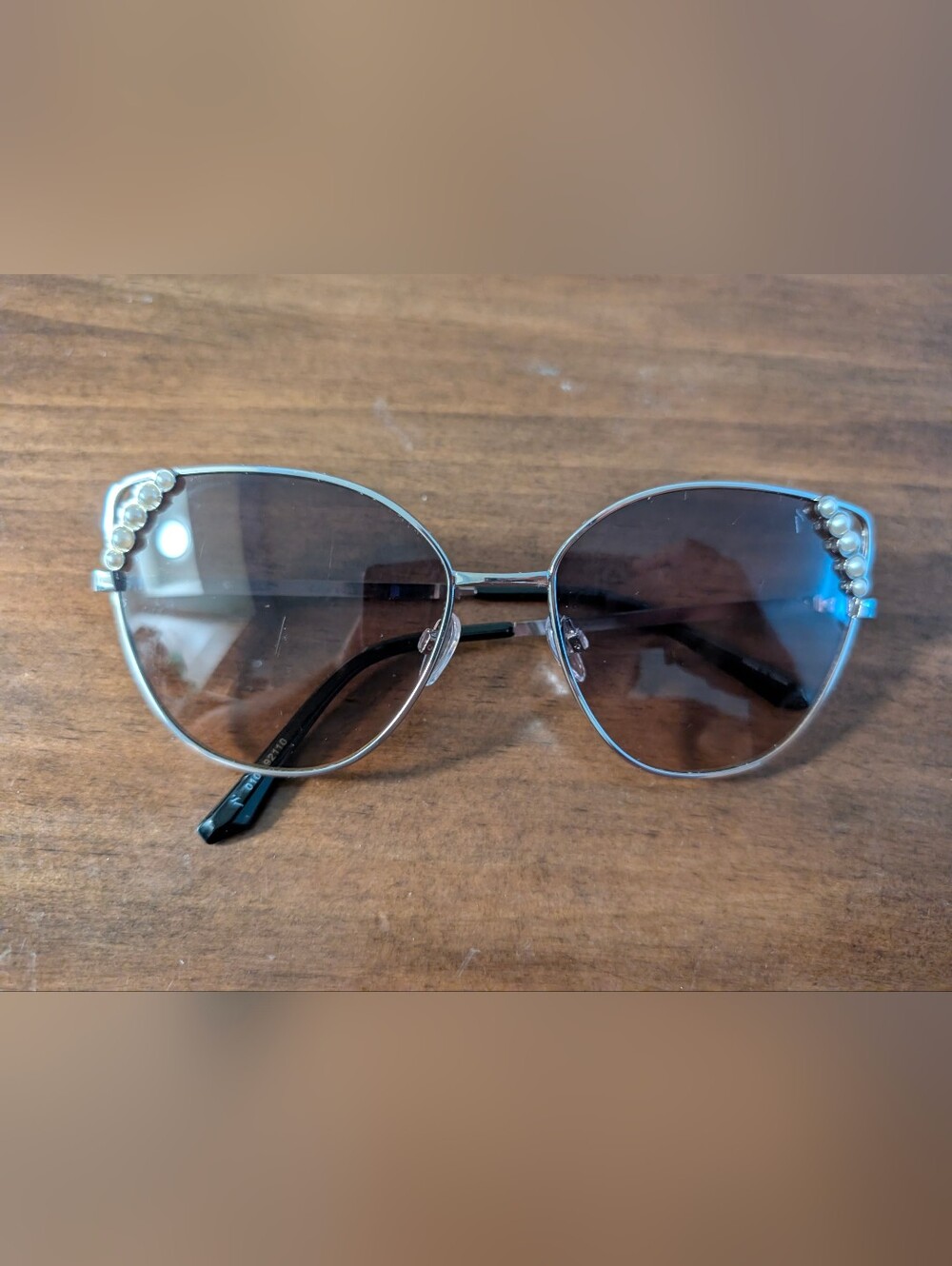 Cat Eye Sunglasses Pearl Embellishment Silver Frame Brown Gradient Lens